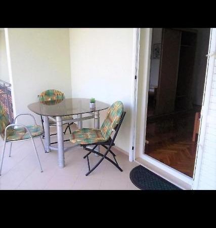 Comfortable Rooms With Small Kitchen Bacina Exterior photo